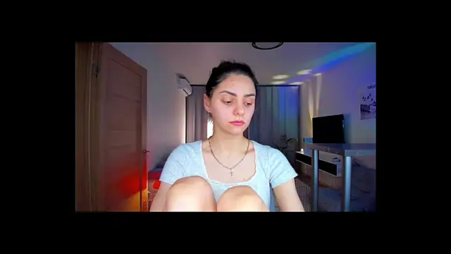 EmiliaZen online show from March 13, 2026, 8:58 pm