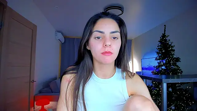 EmiliaZen online show from December 18, 2025, 4:22 pm