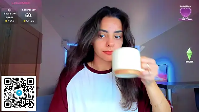 EmiliaZen online show from September 27, 2025, 12:22 pm