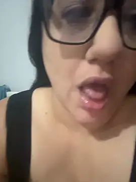 daianaspencer online show from October 28, 2025, 7:29 am