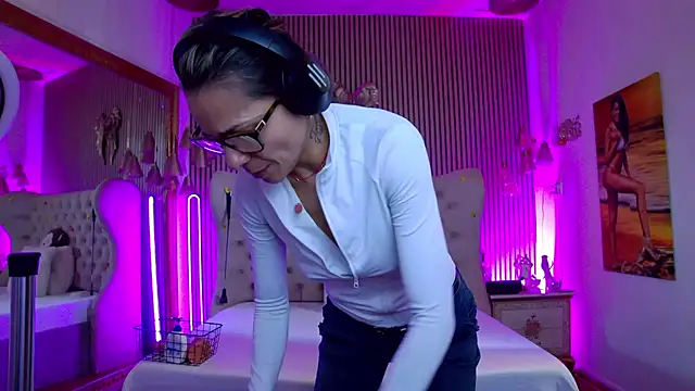 PlayfulShow online show from March 12, 2026, 11:47 am