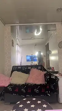 Snapshot of lizha_milf chatting on November 8, 2025, 6:44 pm lizha milf online show from November 8, 2025, 6:44 pm