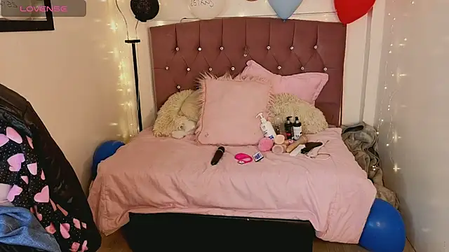 lizha milf online show from April 1, 2026, 6:49 pm