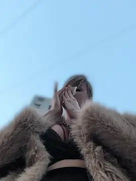 Sexybiene969 online show from March 24, 2026, 5:13 pm