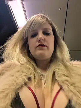 Sexybiene969 online show from March 5, 2026, 5:31 pm