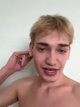 Julian wins online show from April 10, 2026, 11:50 am