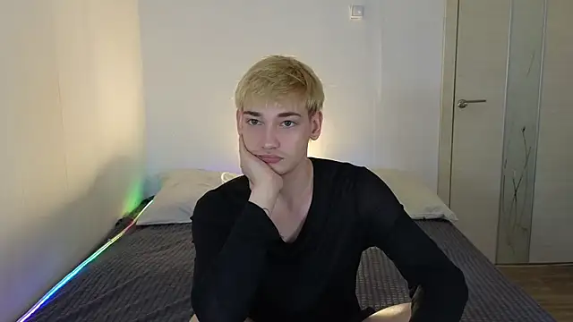 Julian wins online show from April 22, 2026, 11:55 pm