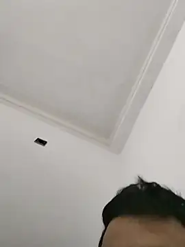 Snapshot of aymenso chatting on April 11, 2026, 7:06 pm aymenso online show from April 11, 2026, 7:06 pm