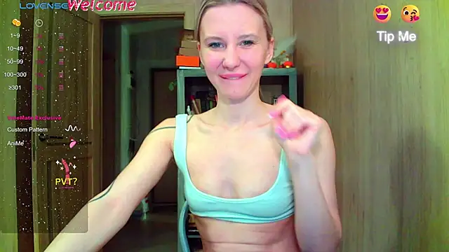 Snapshot of Caramel_piegirl chatting on June 1, 2026, 7:57 pm Caramel piegirl online show from June 1, 2026, 7:57 pm