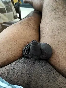 Snapshot of Tamil_small_cock chatting on May 10, 2026, 10:52 am Tamil small cock online show from May 10, 2026, 10:52 am