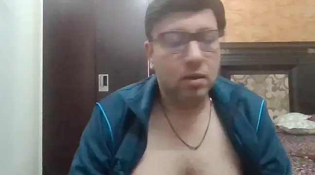 innocentboy1987 online show from February 15, 2025, 8:11 am