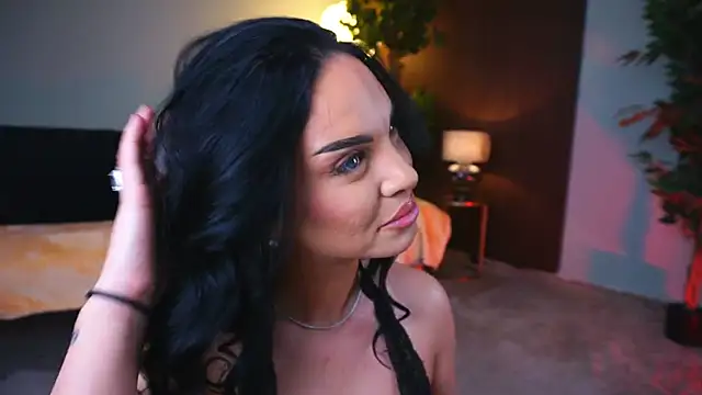 Snapshot of Dolce_Tentacion chatting on March 22, 2025, 7:15 am Dolce Tentacion online show from March 22, 2025, 7:15 am