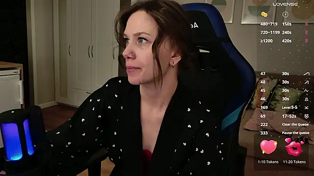 alexa feels  online show from March 29, 2026, 4:41 pm