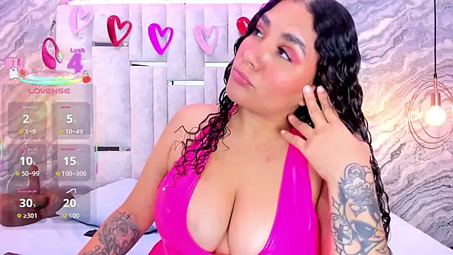 MelissaBloomm online show from April 10, 2026, 2:02 pm