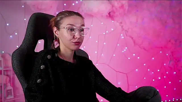 PhilippaAdamas online show from March 8, 2025, 2:01 am