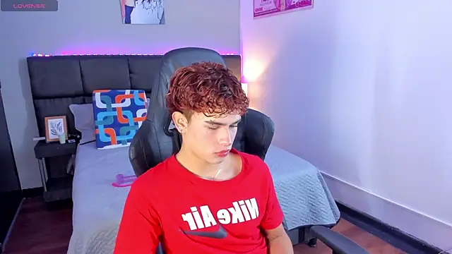 Aiiden 15 online show from December 17, 2025, 12:43 pm