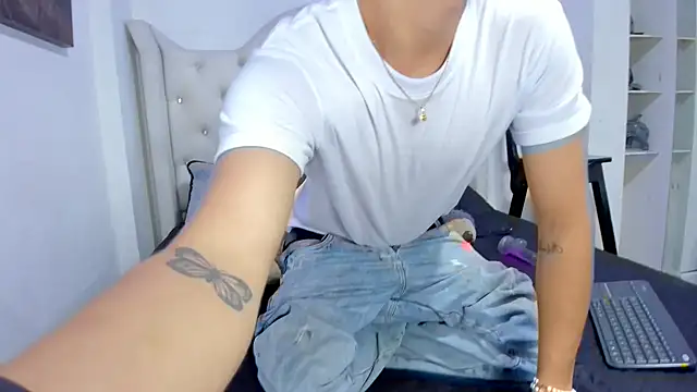 Aiiden 15 online show from November 7, 2025, 7:18 pm