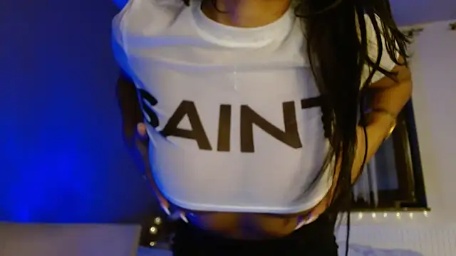 LittleMia 95 online show from March 4, 2025, 4:09 pm