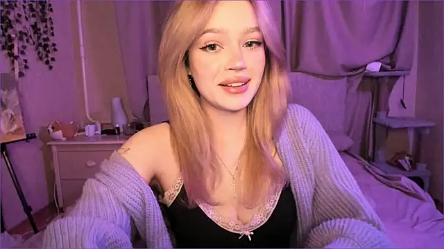 MiaRanki online show from February 7, 2026, 8:39 pm