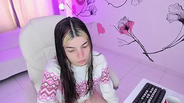 Isabela Fiorelli online show from October 10, 2025, 2:07 pm