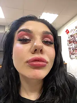 MaeveMoon online show from January 10, 2026, 5:41 pm