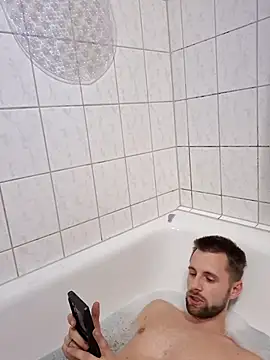 ademandjulia online show from March 25, 2026, 5:34 pm