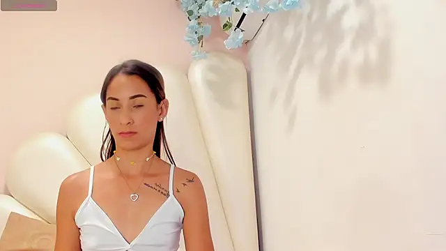 Snapshot of Olivia_Stevens chatting on February 16, 2025, 1:25 am Olivia Stevens online show from February 16, 2025, 1:25 am