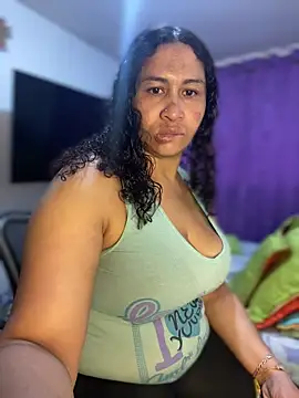 Carola-Ross online show from May 28, 2026, 1:06 pm