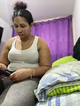 Carola-Ross online show from March 18, 2026, 5:25 pm