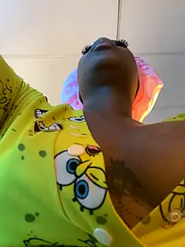 Snapshot of blackgril12 chatting on October 16, 2025, 11:40 am blackgril12 online show from October 16, 2025, 11:40 am