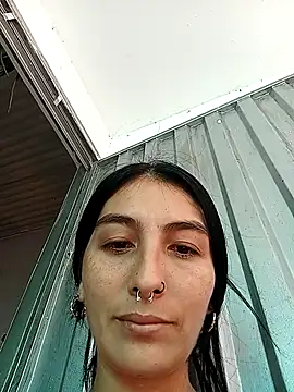 single mother indecent online show from September 20, 2025, 1:27 pm