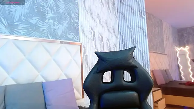 Snapshot of Issa_tay1 chatting on February 10, 2026, 3:49 am Issa tay1 online show from February 10, 2026, 3:49 am