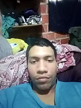 jr121221 online show from October 9, 2025, 9:15 pm