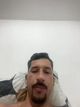 Snapshot of MateusBH123 chatting on February 27, 2026, 5:40 am MateusBH123 online show from February 27, 2026, 5:40 am