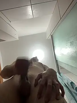 Snapshot of MateusBH123 chatting on February 12, 2026, 10:31 pm MateusBH123 online show from February 12, 2026, 10:31 pm