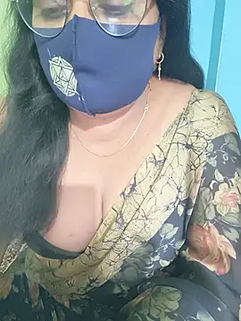 Snapshot of fuunalka chatting on July 4, 2026, 5:36 am fuunalka online show from July 4, 2026, 5:36 am