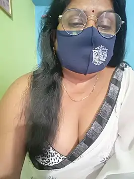Snapshot of fuunalka chatting on July 6, 2026, 8:32 am fuunalka online show from July 6, 2026, 8:32 am