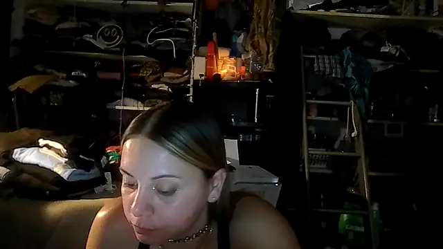 ShysluutGia online show from February 17, 2026, 3:04 am