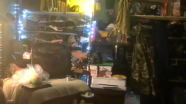 ShysluutGia online show from April 11, 2026, 7:05 am