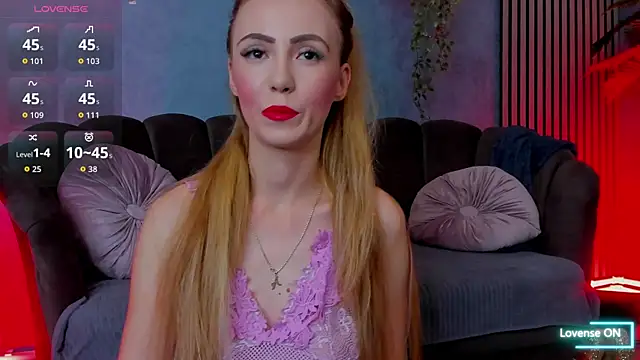 aliciahazel online show from June 9, 2026, 7:37 pm