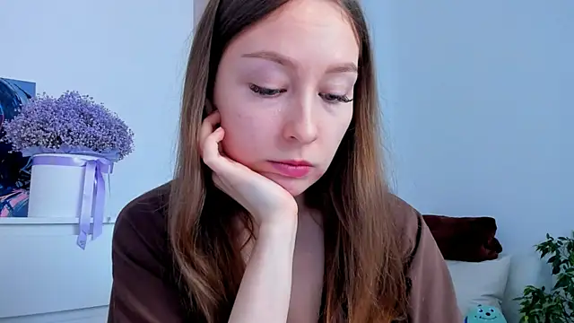 Snapshot of marilinaal chatting on October 13, 2025, 7:32 am marilinaal online show from October 13, 2025, 7:32 am