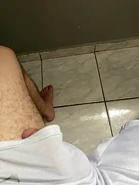 Snapshot of obranquinho21cm chatting on March 26, 2026, 6:06 pm obranquinho21cm online show from March 26, 2026, 6:06 pm