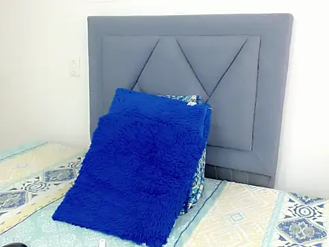 dominic 00 online show from November 1, 2025, 7:41 pm