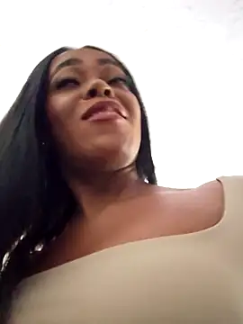 Nataylayla online show from October 4, 2025, 8:43 pm