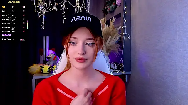 Hisoka akerley online show from April 9, 2026, 7:31 pm