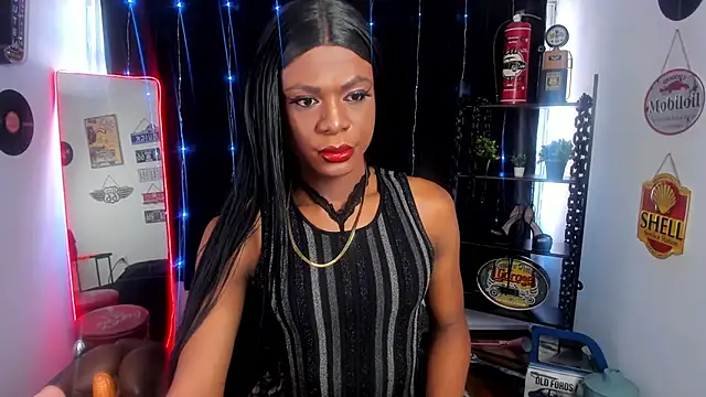 anuvyz miller  online show from November 8, 2025, 1:14 pm