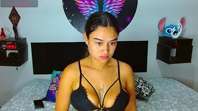 Ana Riderr online show from October 17, 2025, 3:32 am