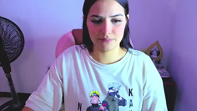 atenea 02 love online show from April 21, 2026, 2:47 am