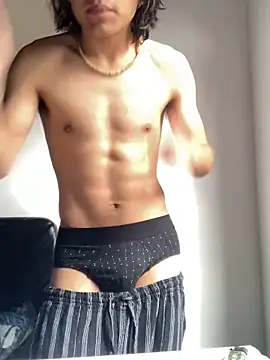 Snapshot of shadowsofgarden chatting on February 15, 2025, 1:16 pm shadowsofgarden online show from February 15, 2025, 1:16 pm