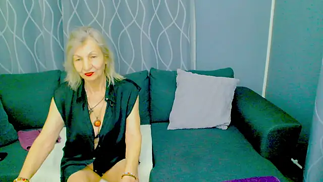 adeleadison online show from October 30, 2025, 8:50 pm